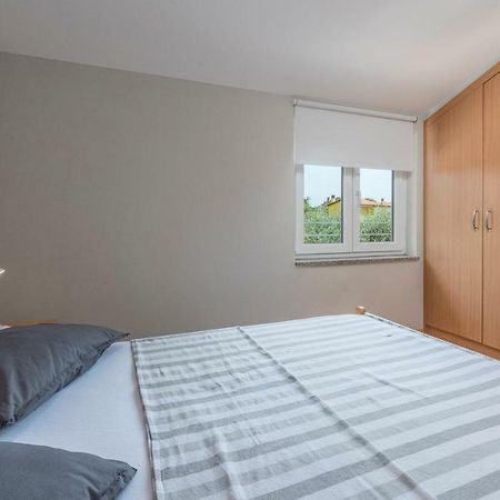 Apartment Green With Balcony Nova Vas  Екстер'єр фото