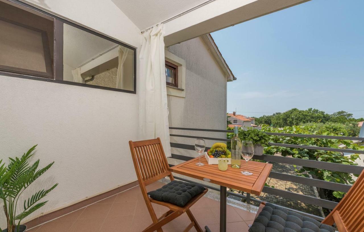 Apartment Green With Balcony Nova Vas  Екстер'єр фото