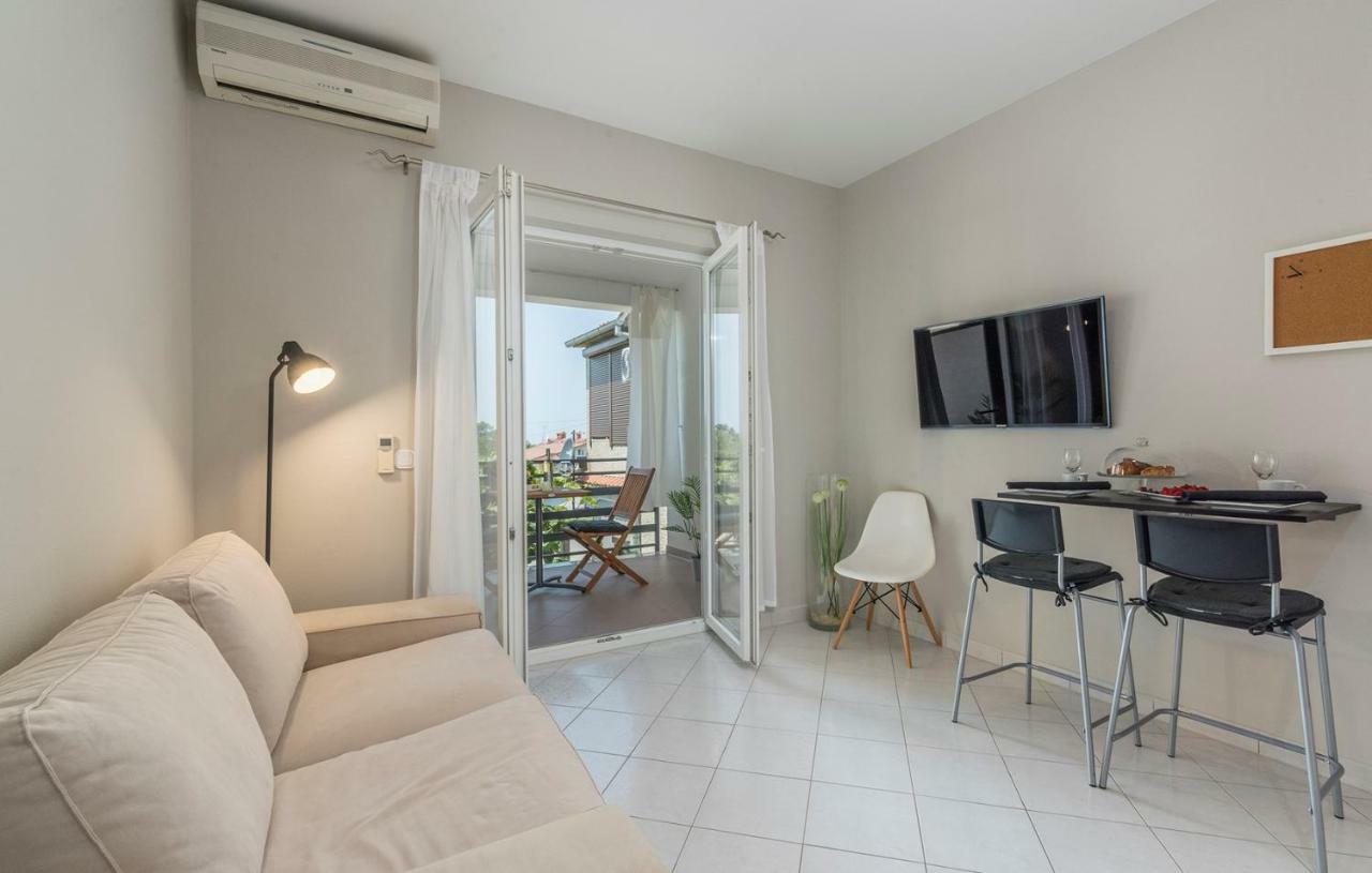 Apartment Green With Balcony Nova Vas  Екстер'єр фото